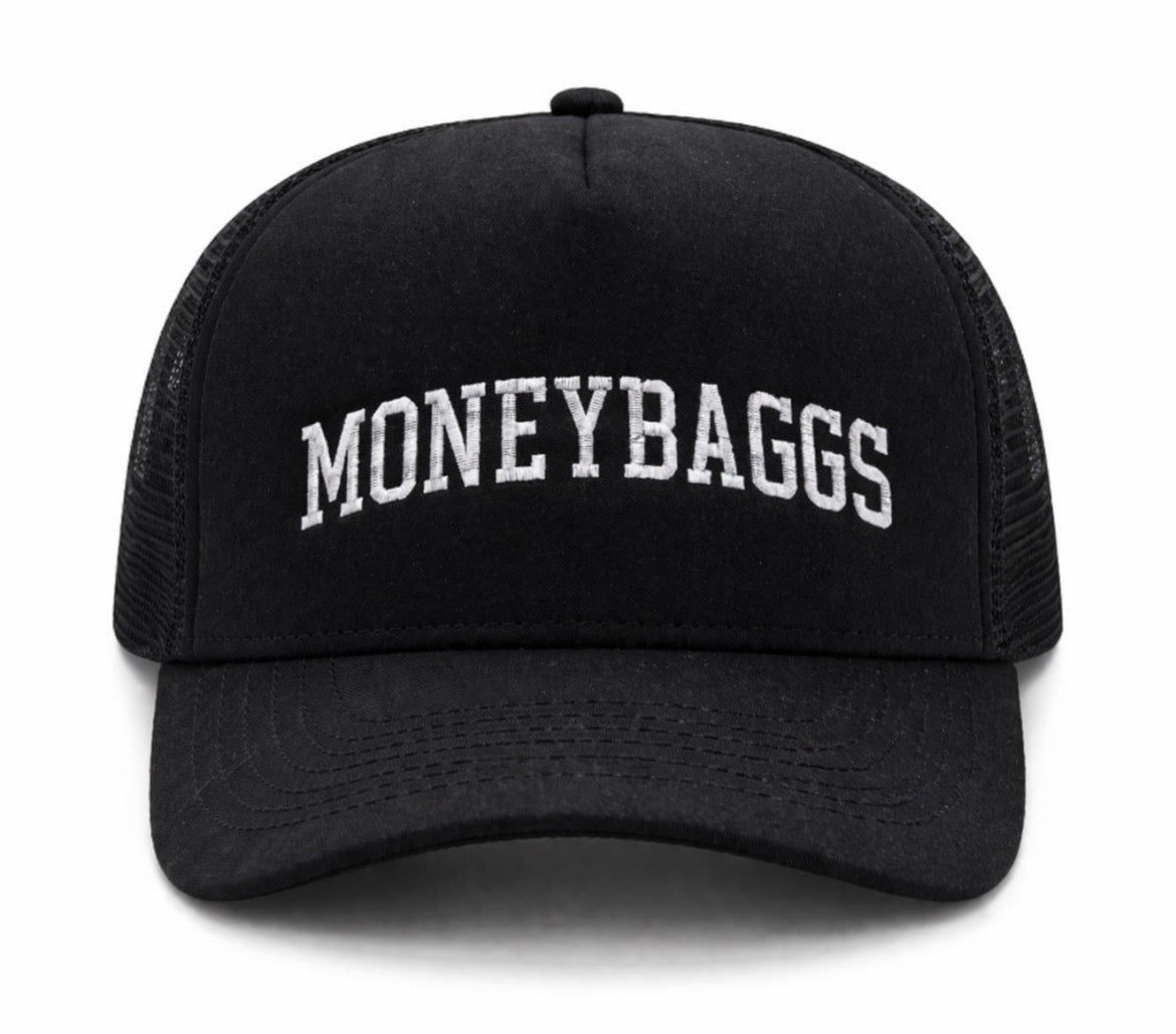 Black trucker snapback